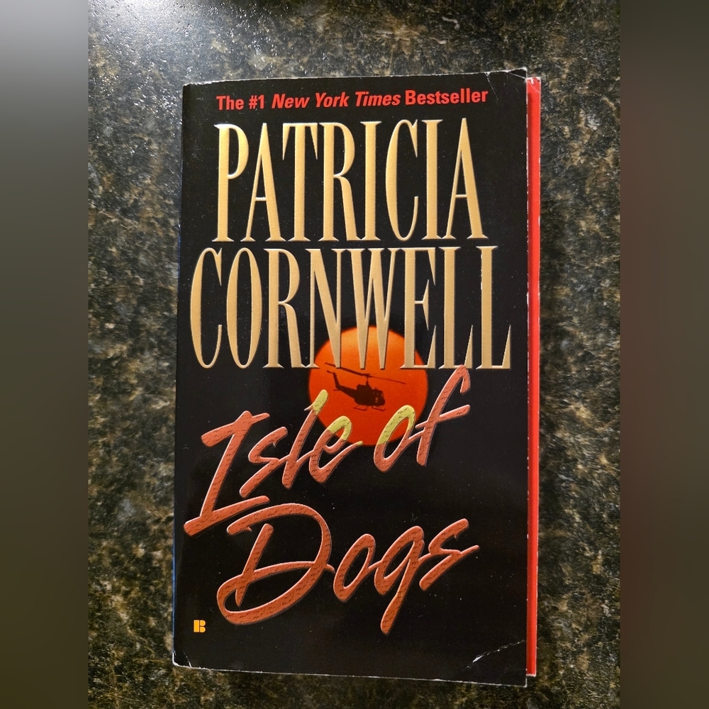 💥4 for $25💥 Isle Of Dogs By Patricia Cornwell